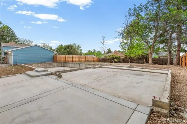 1860 S Truckee Way Aurora, CO 80017