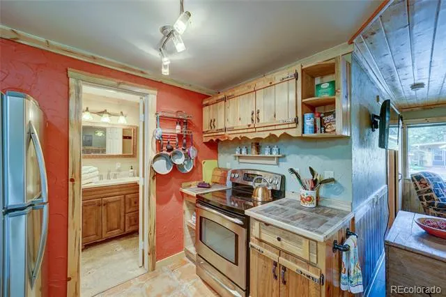 9795 US Highway 50 Howard, CO 81233