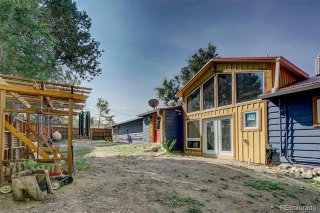 9795 US Highway 50 Howard, CO 81233