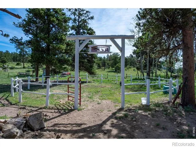 204 Coughlin Meadows Road Boulder, CO 80302