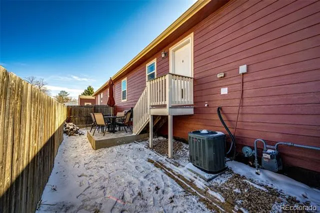 570 4th Street Bennett, CO 80102