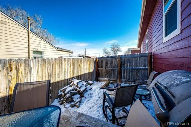 570 4th Street Bennett, CO 80102