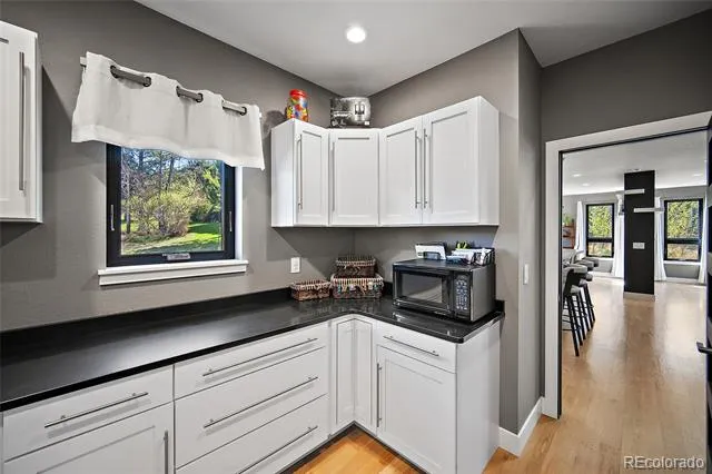 3425 Palmer Hill Court Colorado Springs, CO 80907