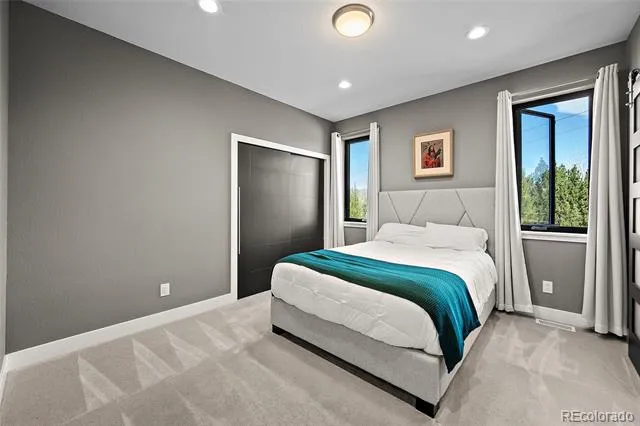 3425 Palmer Hill Court Colorado Springs, CO 80907