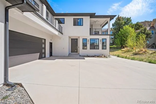 3425 Palmer Hill Court Colorado Springs, CO 80907