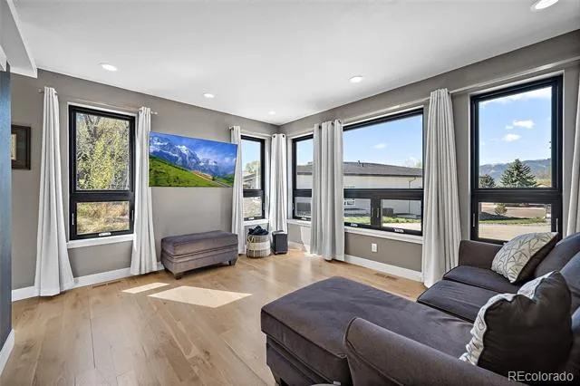 3425 Palmer Hill Court Colorado Springs, CO 80907