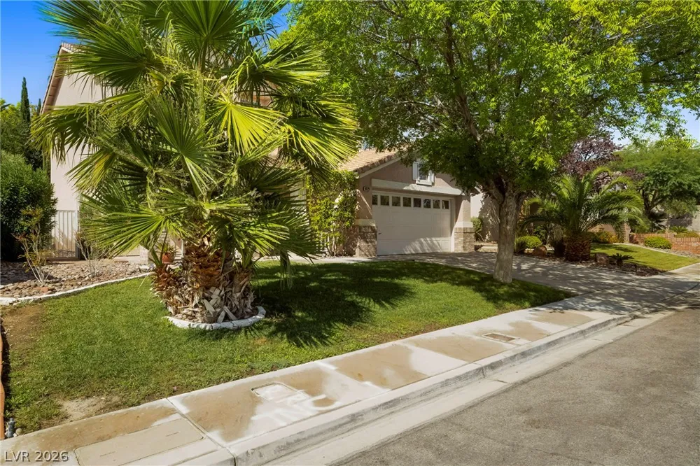 10129 Oakmoor Place Las Vegas, NV 89144