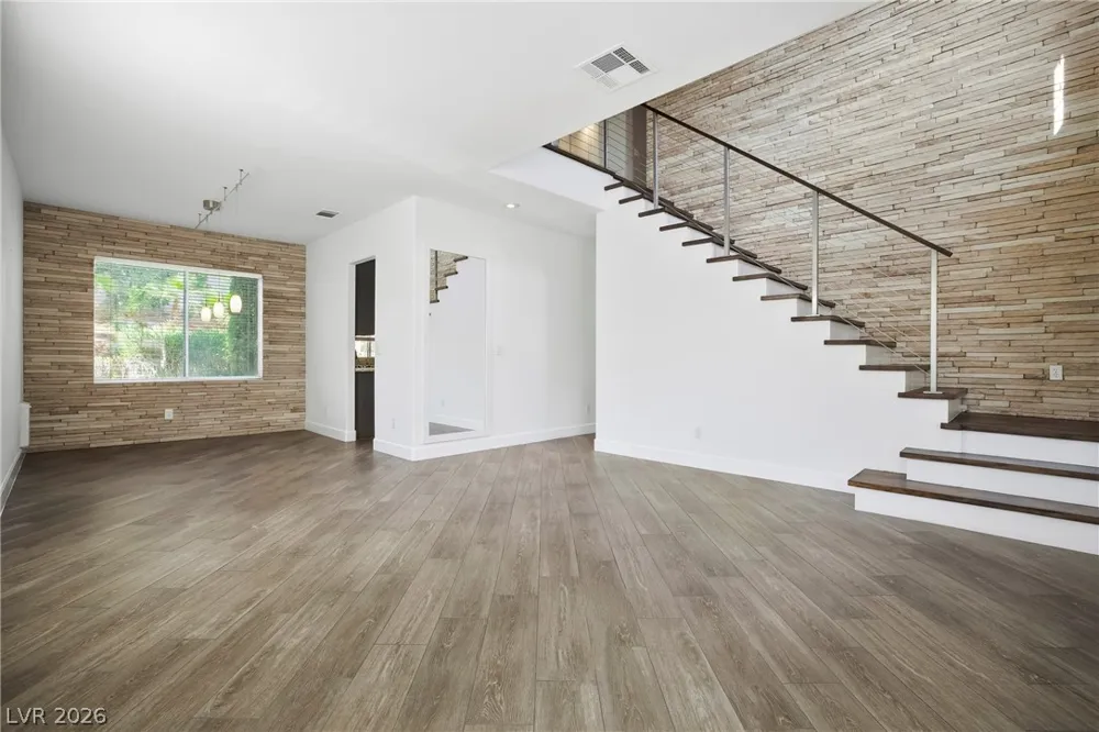 10129 Oakmoor Place Las Vegas, NV 89144