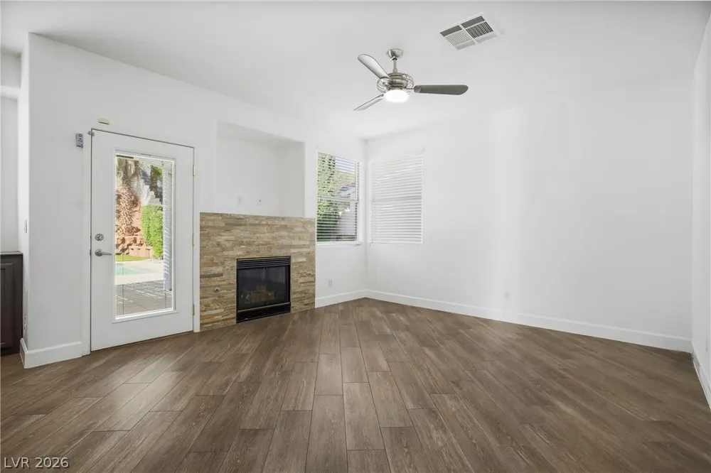 10129 Oakmoor Place Las Vegas, NV 89144