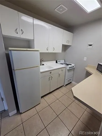 197 E Powers Avenue #4 Littleton, CO 80121