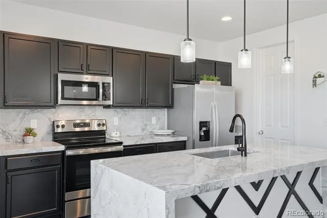 3963 Flat Rock Street Aurora, CO 80019