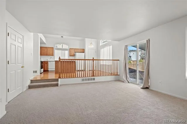 2824 S Walden Way Aurora, CO 80013