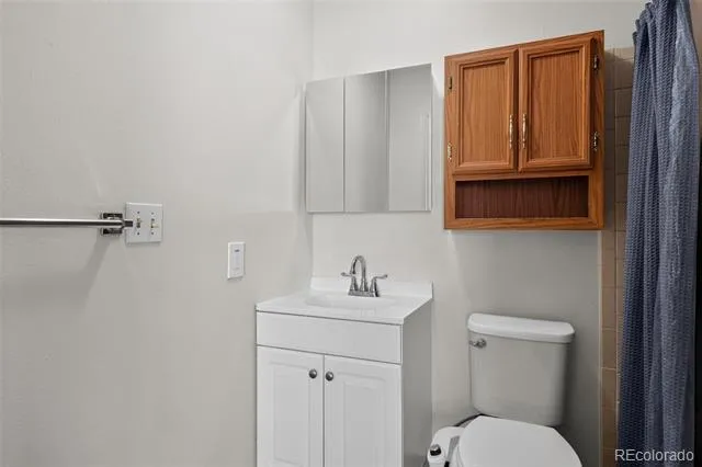 1730 Hoffman Way Denver, CO 80229