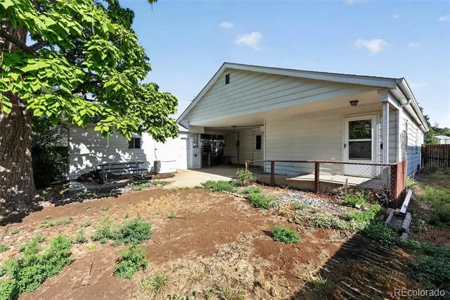 1730 Hoffman Way Denver, CO 80229