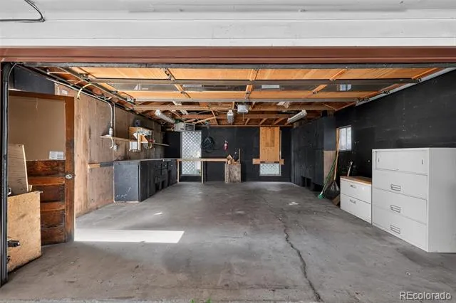1730 Hoffman Way Denver, CO 80229