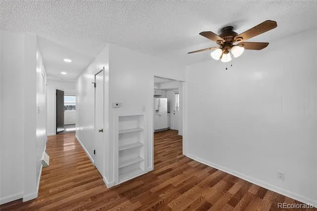 1730 Hoffman Way Denver, CO 80229