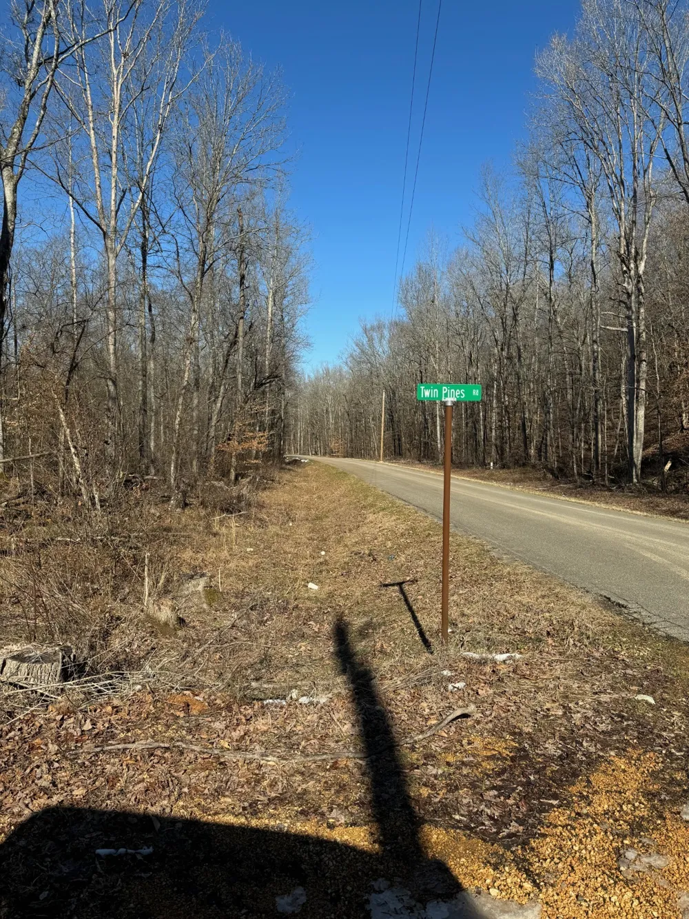 169 Twin Pines Rd Lobelville, TN 37097