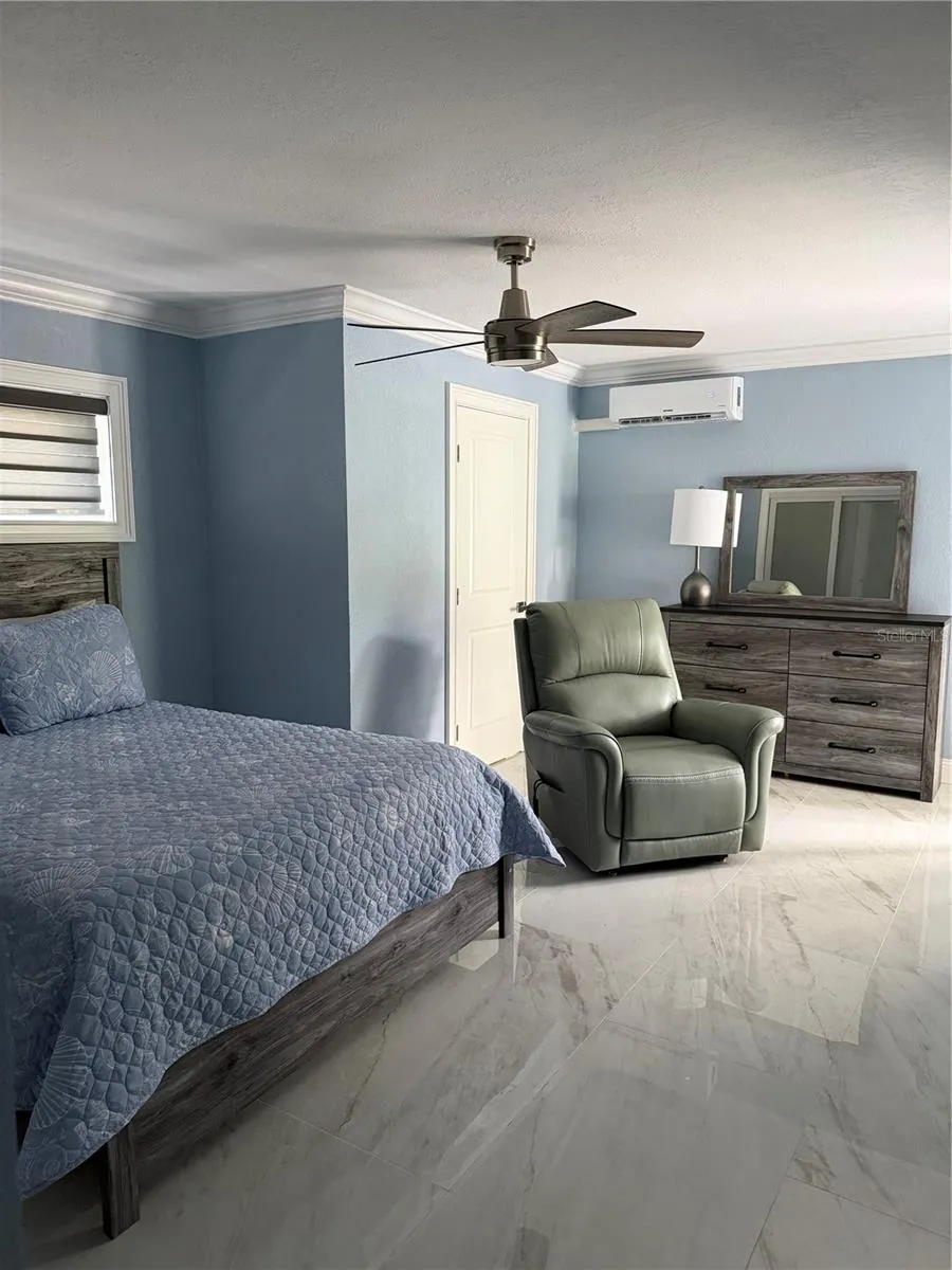 887 S GULFVIEW BOULEVARD Clearwater Beach, FL 33767