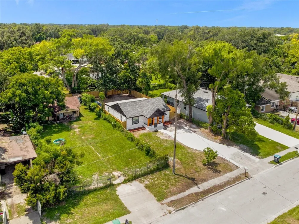 812 W MILLER STREET Orlando, FL 32805