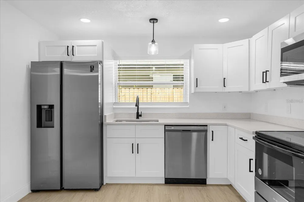 812 W MILLER STREET Orlando, FL 32805