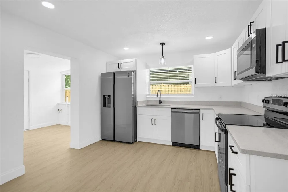 812 W MILLER STREET Orlando, FL 32805