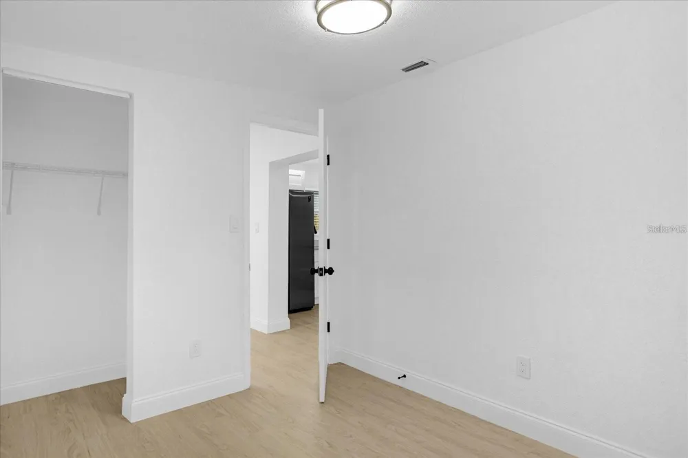 812 W MILLER STREET Orlando, FL 32805