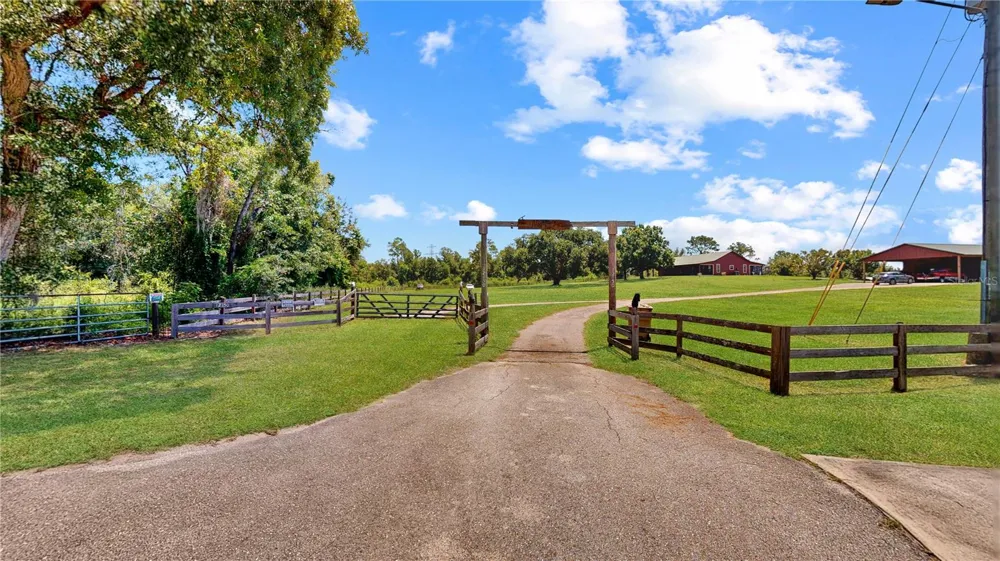 12150 SKYVIEW LANE Clermont, FL 34715