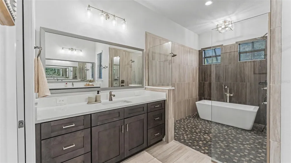 2476 DELPHI CIRCLE Lakeland, FL 33812
