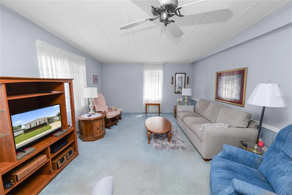 1008 ELIZABETH LANE Lakeland, FL 33809