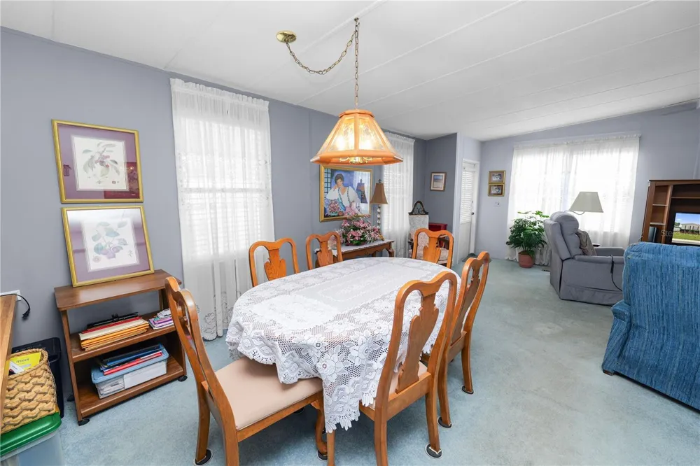 1008 ELIZABETH LANE Lakeland, FL 33809