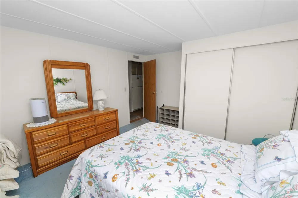 1008 ELIZABETH LANE Lakeland, FL 33809
