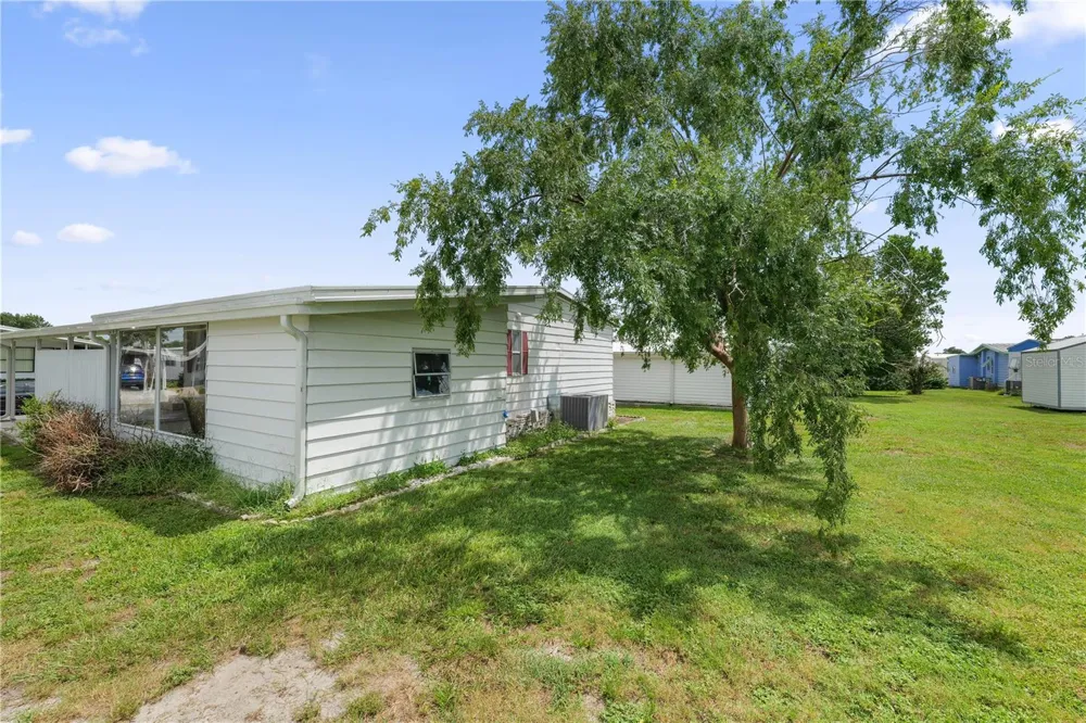 1008 ELIZABETH LANE Lakeland, FL 33809