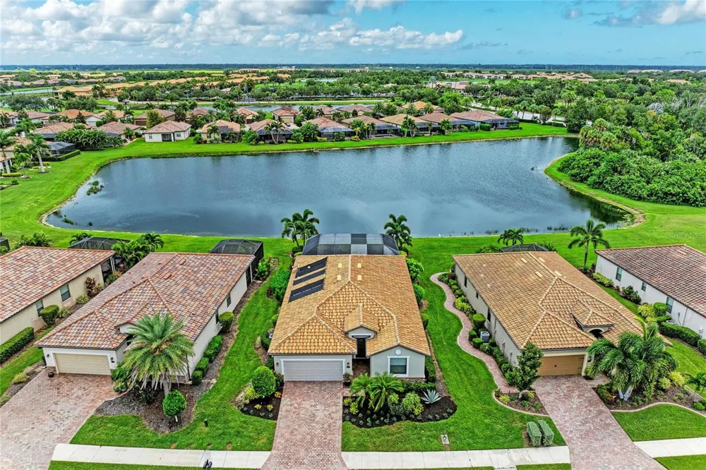 7123 MARSH VIEW TERRACE Bradenton, FL 34212