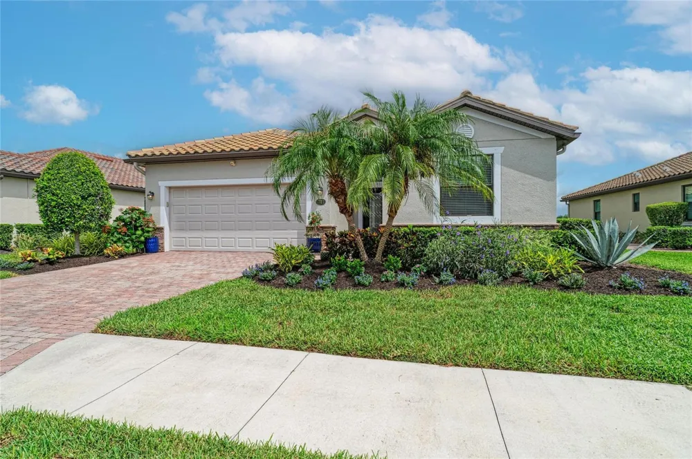 7123 MARSH VIEW TERRACE Bradenton, FL 34212