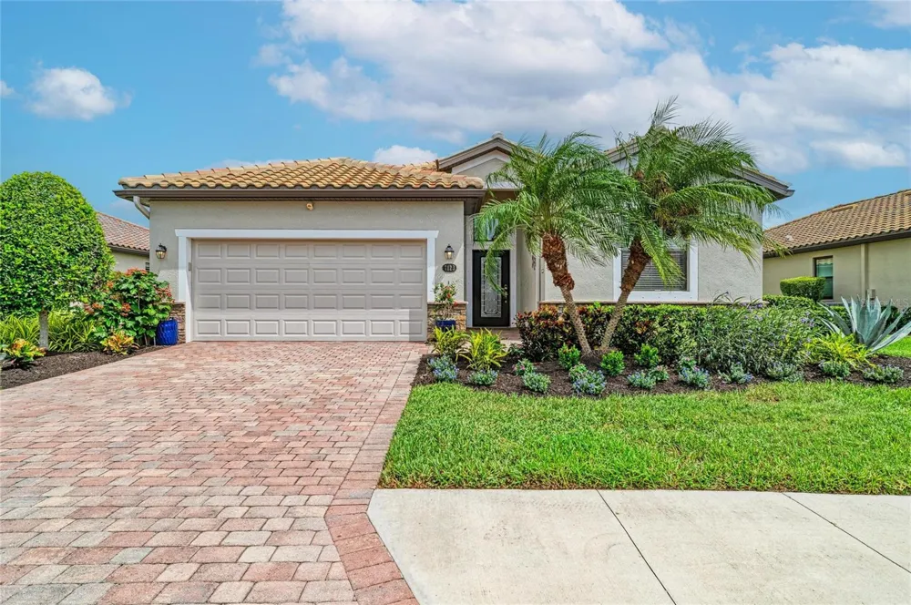 7123 MARSH VIEW TERRACE Bradenton, FL 34212