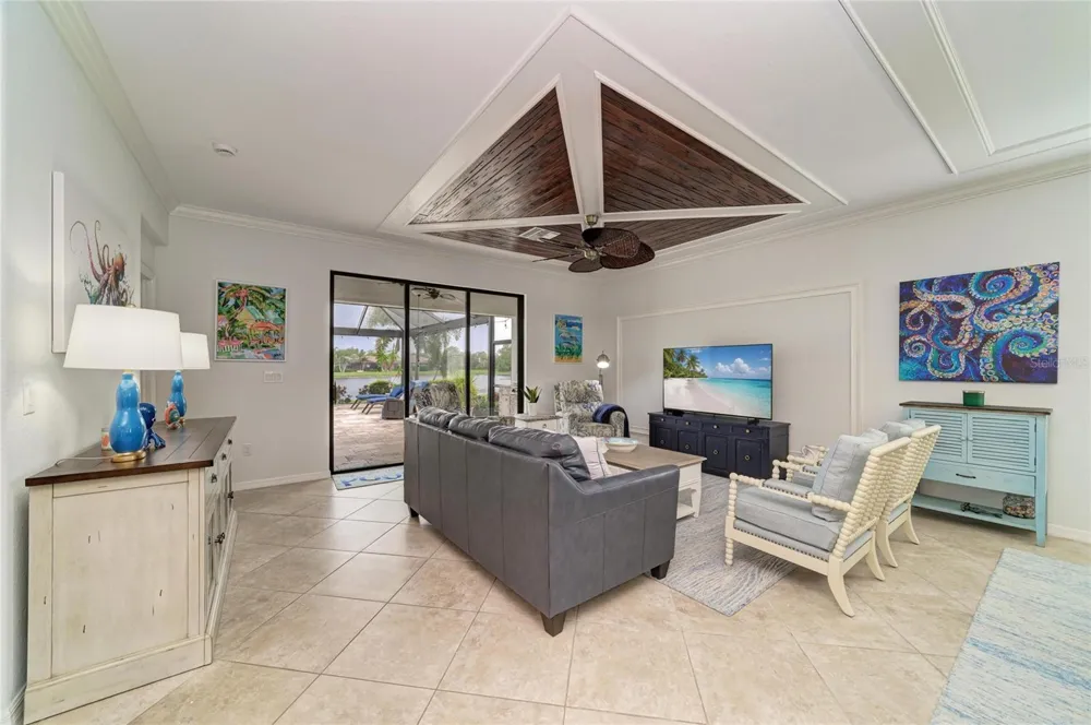 7123 MARSH VIEW TERRACE Bradenton, FL 34212