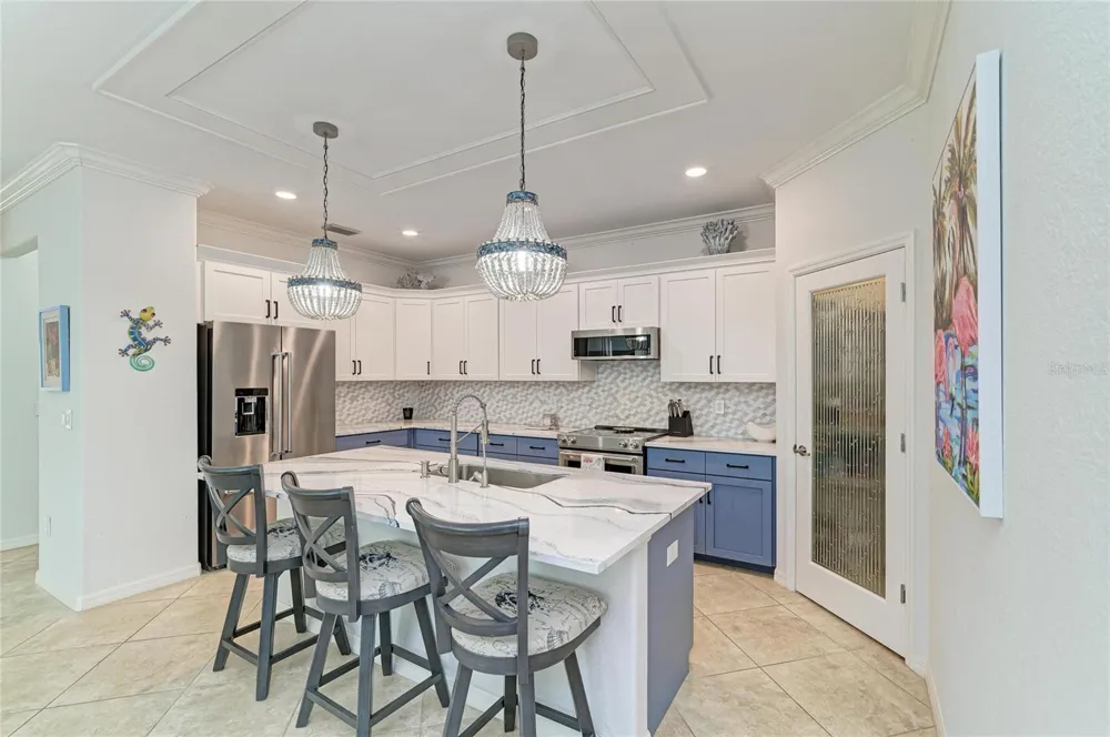 7123 MARSH VIEW TERRACE Bradenton, FL 34212