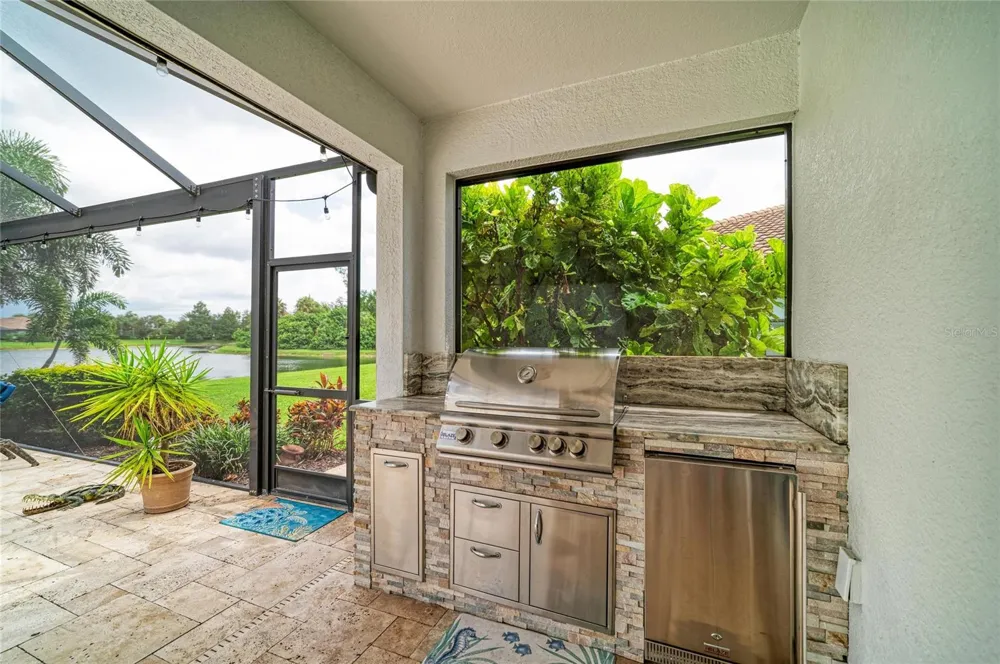 7123 MARSH VIEW TERRACE Bradenton, FL 34212