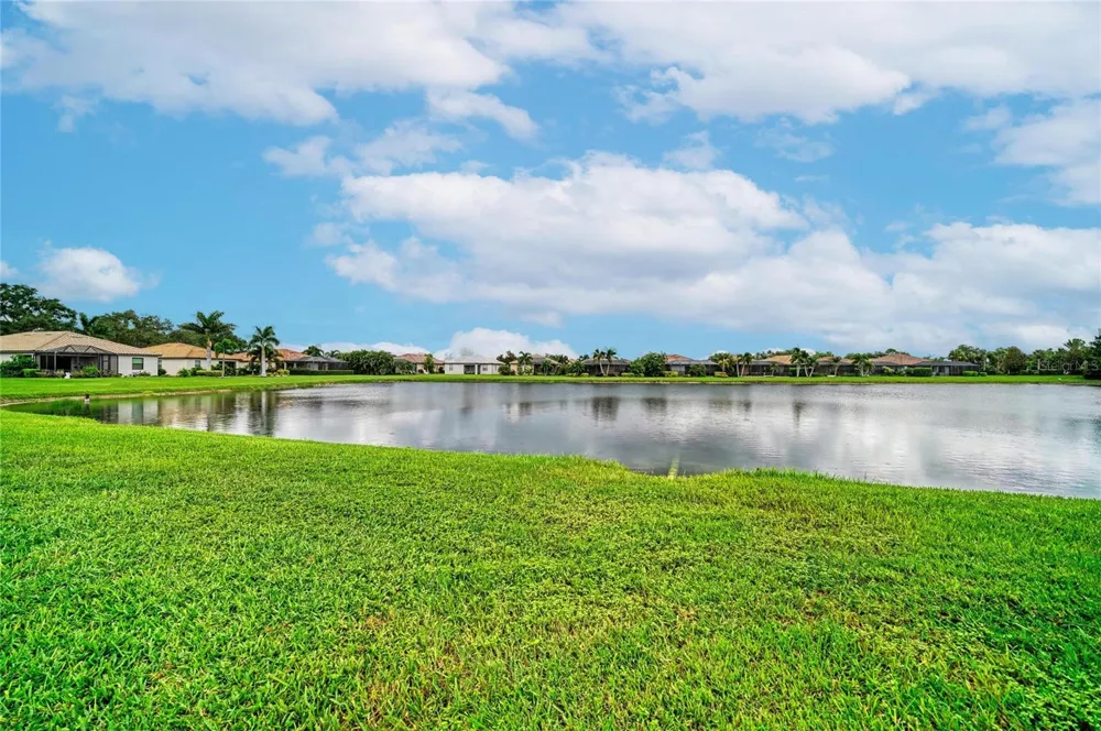 7123 MARSH VIEW TERRACE Bradenton, FL 34212