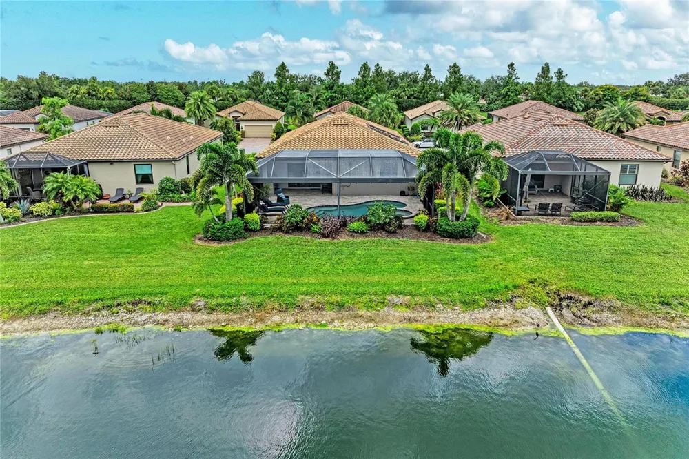 7123 MARSH VIEW TERRACE Bradenton, FL 34212