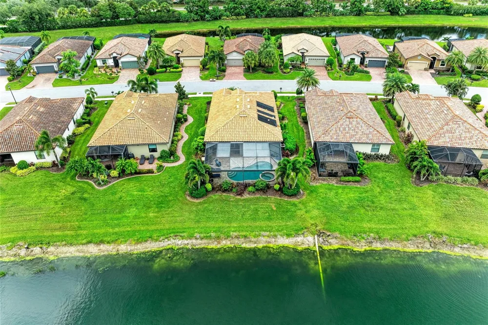 7123 MARSH VIEW TERRACE Bradenton, FL 34212