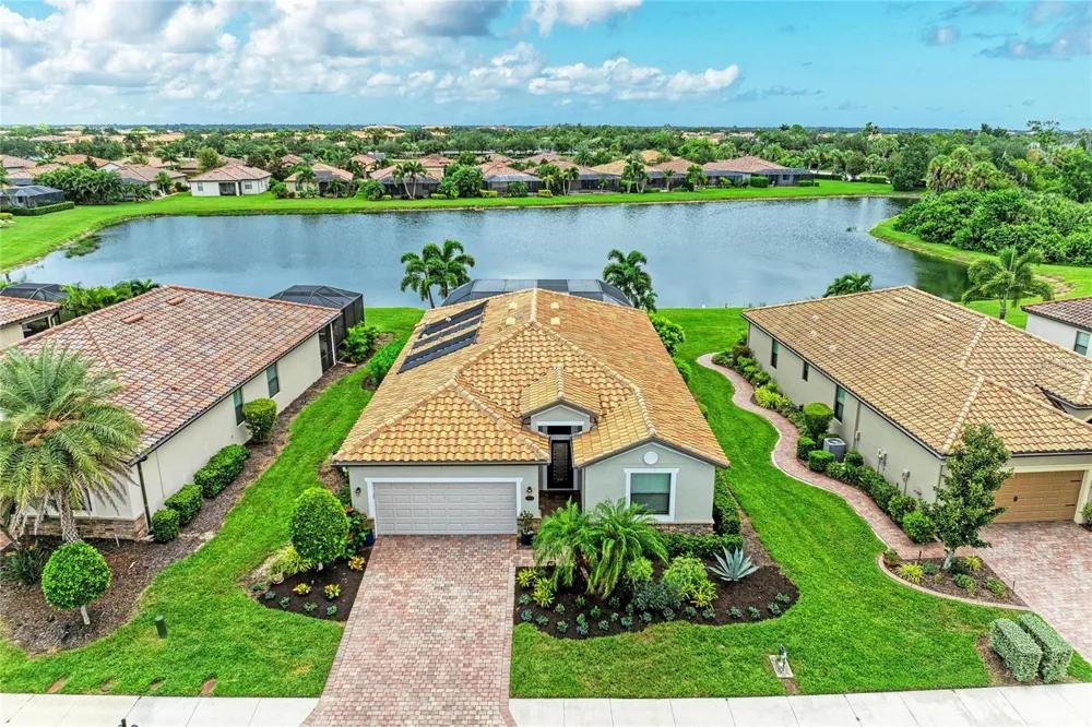 7123 MARSH VIEW TERRACE Bradenton, FL 34212