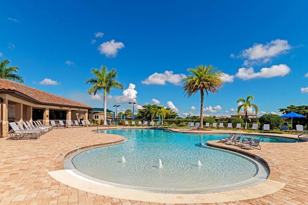 7123 MARSH VIEW TERRACE Bradenton, FL 34212