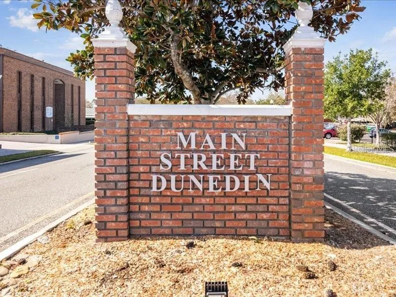 1251 SUTHERLAND COURT Dunedin, FL 34698