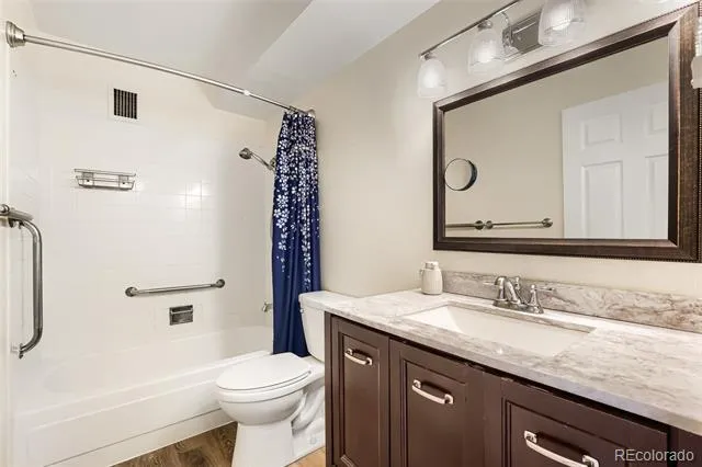 13500 E Cornell Avenue #301 Aurora, CO 80014