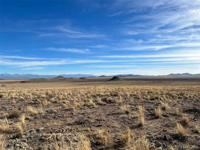 5450 Dove Creek Blanca, CO 81123