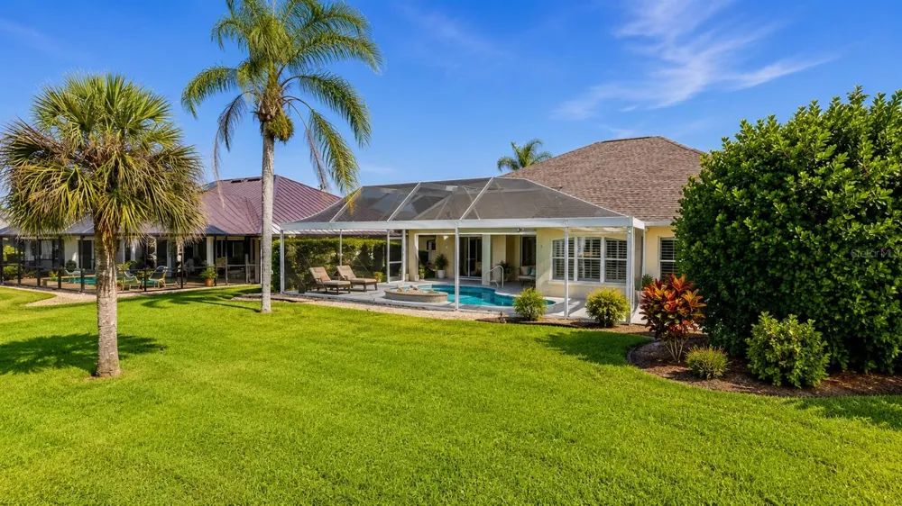 35 BUNKER CIRCLE Rotonda West, FL 33947