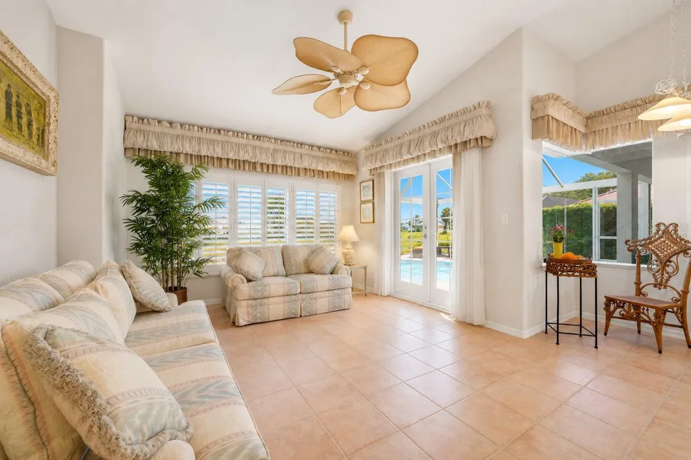 35 BUNKER CIRCLE Rotonda West, FL 33947
