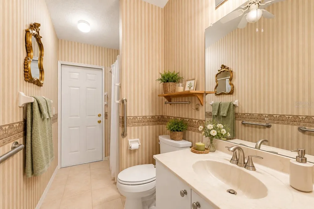 35 BUNKER CIRCLE Rotonda West, FL 33947