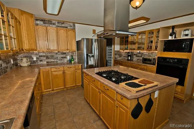 1135 County Road 13 Del Norte, CO 81132